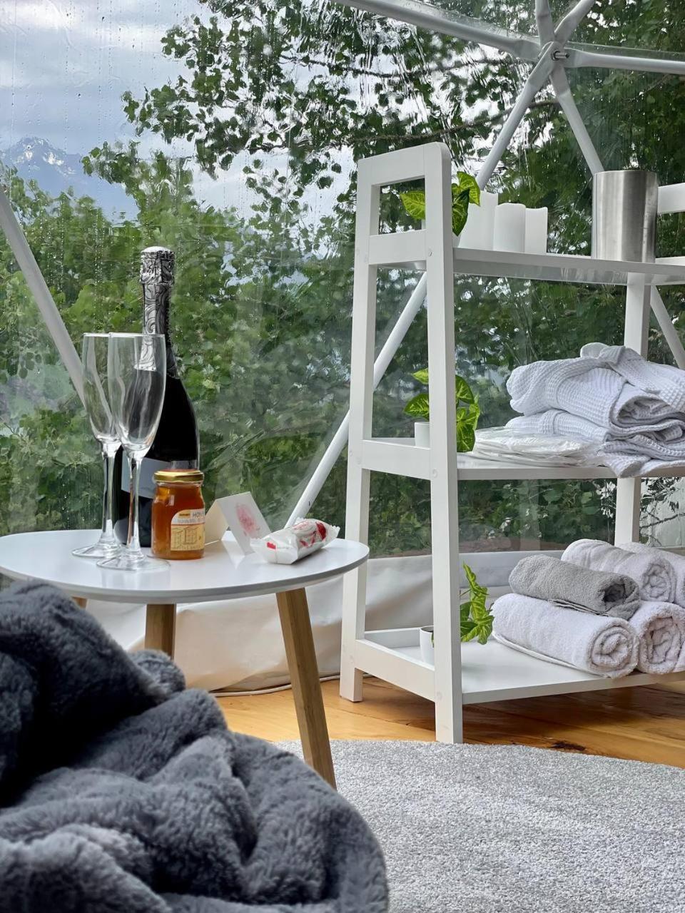 Elia Glamping Hotel Kazbegi Bagian luar foto