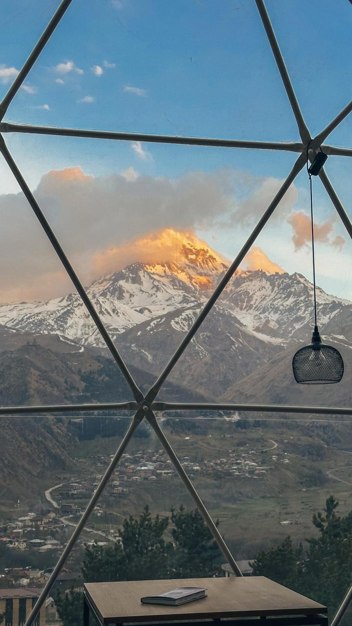 Elia Glamping Hotel Kazbegi Bagian luar foto